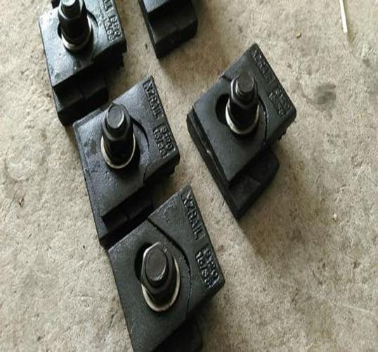 【軌道壓軌器長(zhǎng)期批發(fā) qu70壓軌器加工 楊趙緊固件 60壓軌器經(jīng)銷商】